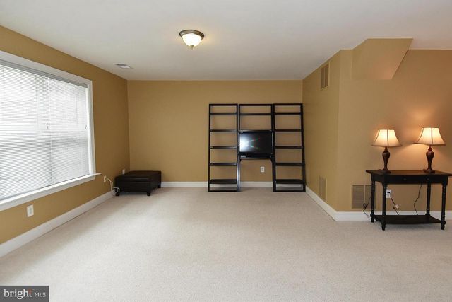 4281 KEARNY LN, Fairfax, VA 22033