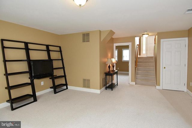 4281 KEARNY LN, Fairfax, VA 22033