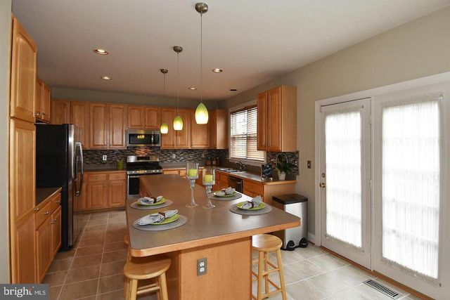 4281 KEARNY LN, Fairfax, VA 22033