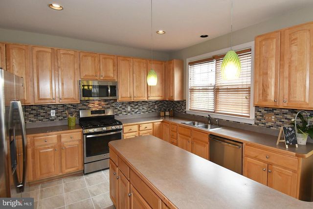 4281 KEARNY LN, Fairfax, VA 22033