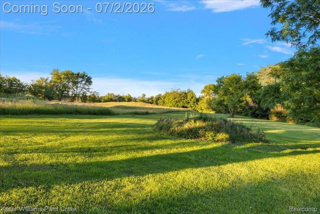 54230 Card Road, Macomb Township, MI 48042