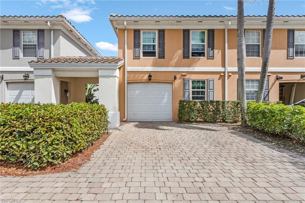 5677 Cove CIR # 47, Naples, FL 34119