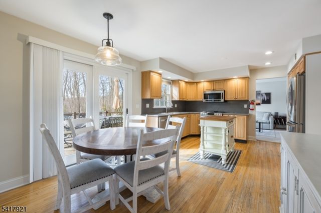 1 Radcliffe Dr, Roxbury Twp., NJ 07876