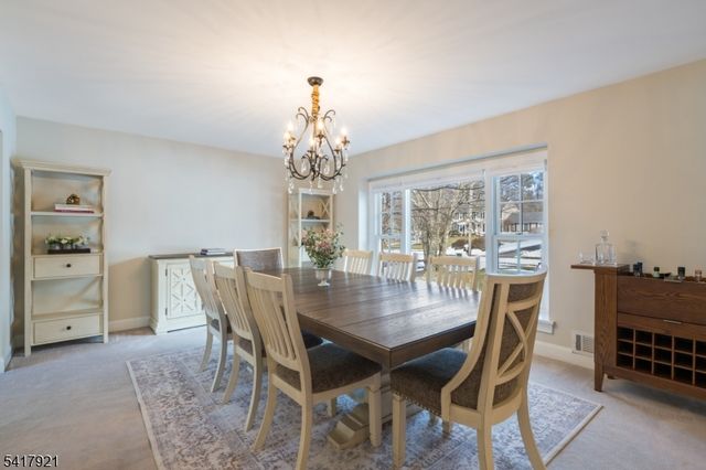 1 Radcliffe Dr, Roxbury Twp., NJ 07876