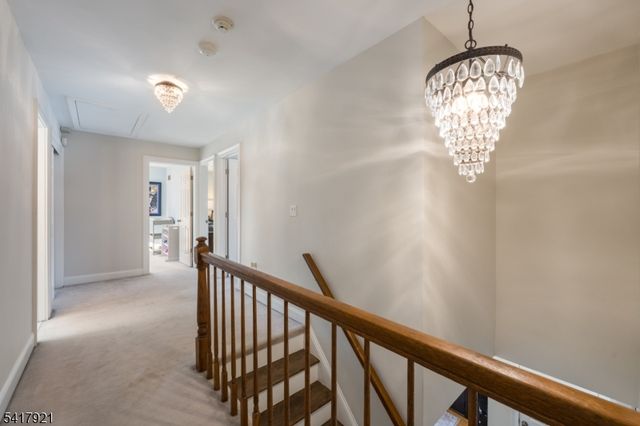 1 Radcliffe Dr, Roxbury Twp., NJ 07876