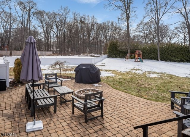 1 Radcliffe Dr, Roxbury Twp., NJ 07876