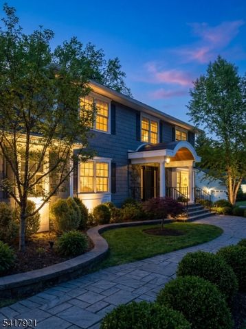 1 Radcliffe Dr, Roxbury Twp., NJ 07876