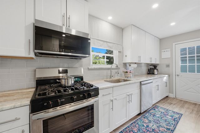 46120 Sunset Street, Northville, MI 48167