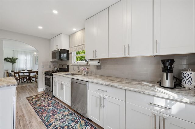 46120 Sunset Street, Northville, MI 48167