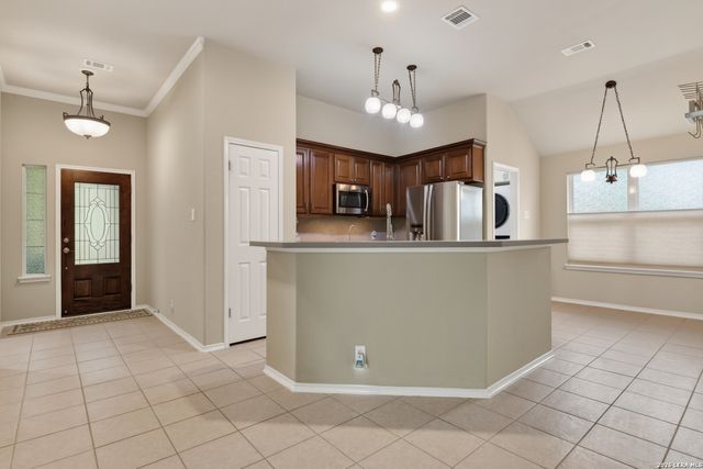 214 Aster Trail, San Antonio, TX 78256