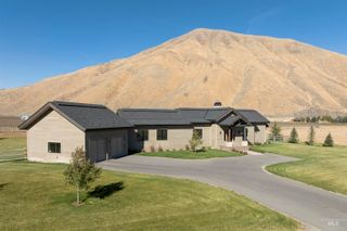 10 Cooper Dr, Bellevue, ID 83313