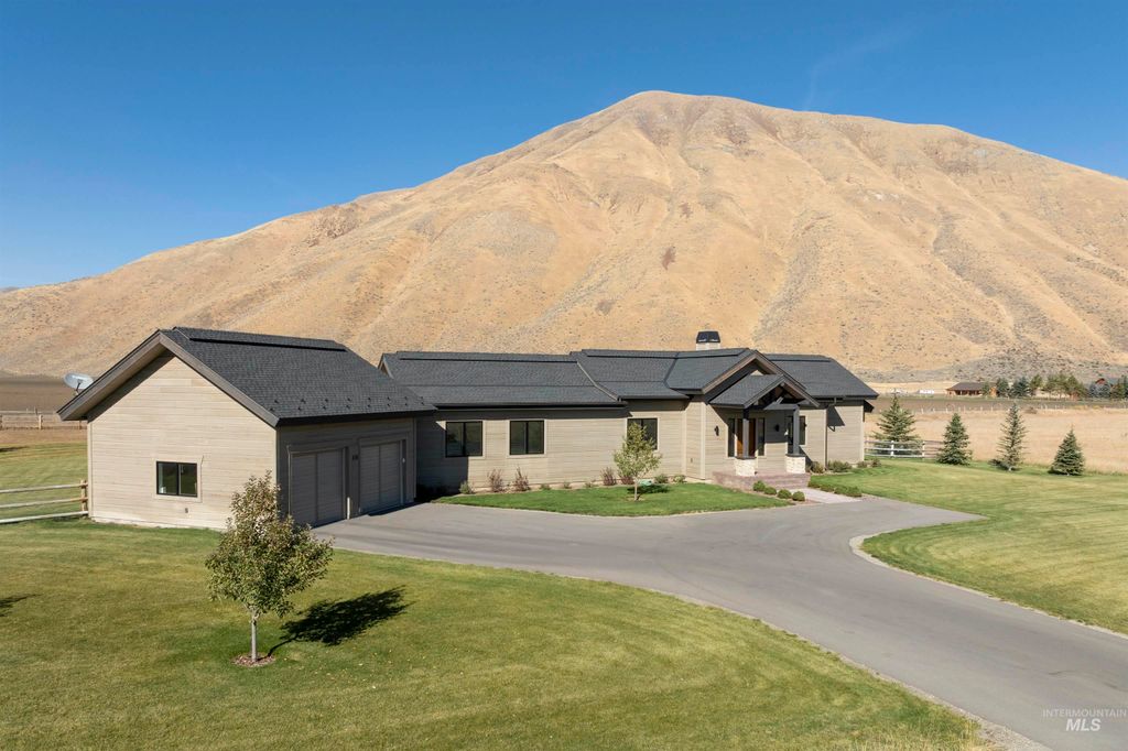 10 Cooper Dr, Bellevue, ID 83313