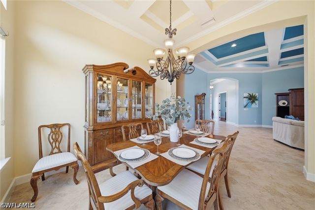 8816 Savona CT, Naples, FL 34119