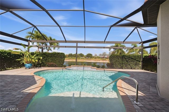 8816 Savona CT, Naples, FL 34119
