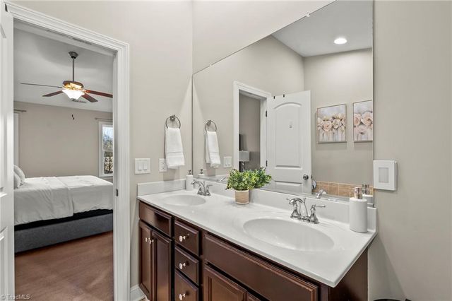 5150 Farm House Trail, Winston-salem, NC 27103