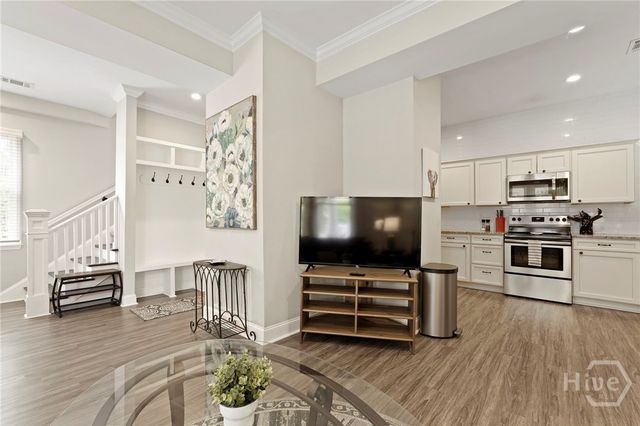 856 E 35th Street, Savannah, GA 31401