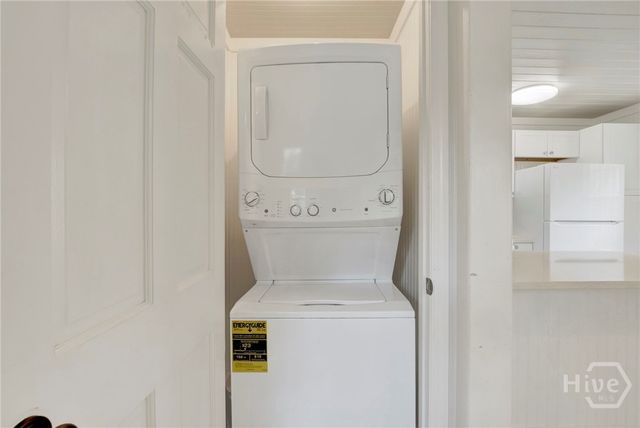 856 E 35th Street, Savannah, GA 31401