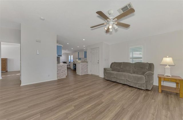 552 FLEETWOOD STREET, North Port, FL 34287