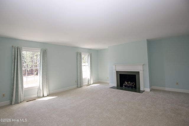 3 Drayton Court, Southern Pines, NC 28387