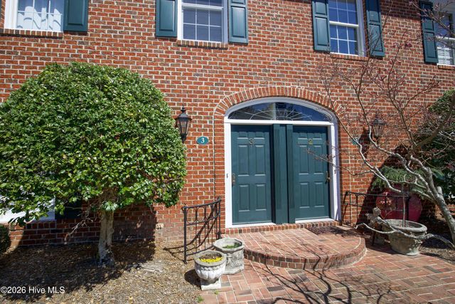 3 Drayton Court, Southern Pines, NC 28387