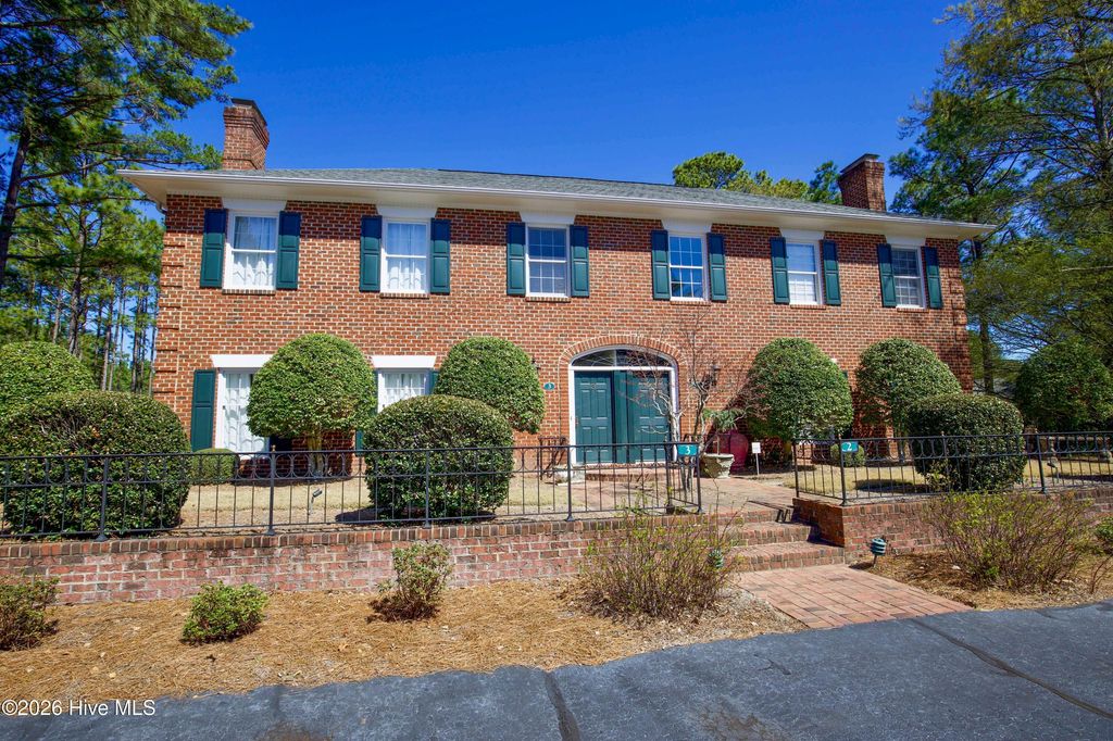 3 Drayton Court, Southern Pines, NC 28387