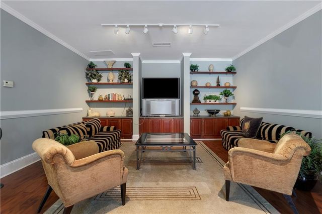 2700 Pine Tree Road NE 1017, Atlanta, GA 30324