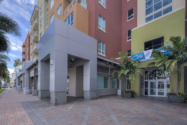 2000 N Bayshore Dr 307, Miami, FL 33137