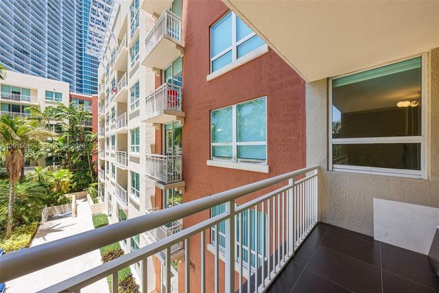 2000 N Bayshore Dr 307, Miami, FL 33137