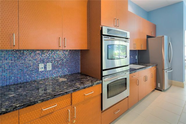 2000 N Bayshore Dr 307, Miami, FL 33137