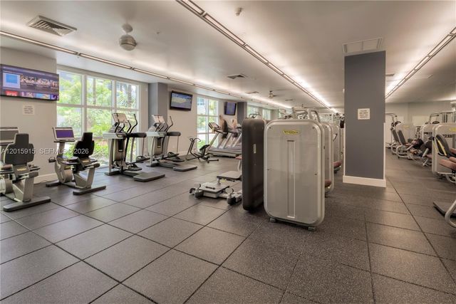 2000 N Bayshore Dr 307, Miami, FL 33137
