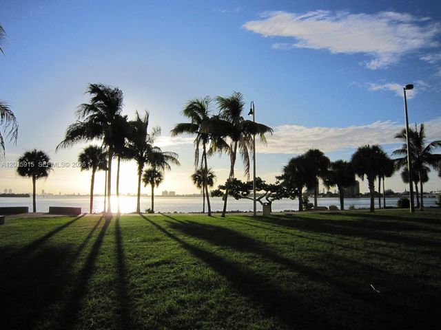 2000 N Bayshore Dr 307, Miami, FL 33137