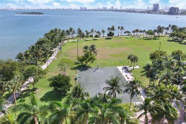 2000 N Bayshore Dr 307, Miami, FL 33137