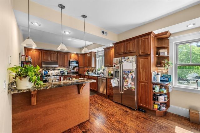 9 Waldo Street 2, Somerville, MA 02143