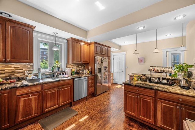9 Waldo Street 2, Somerville, MA 02143