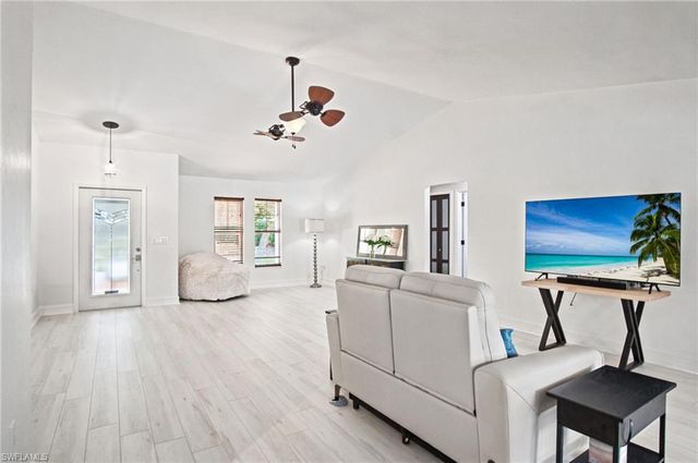 2667 River Reach DR, Naples, FL 34104