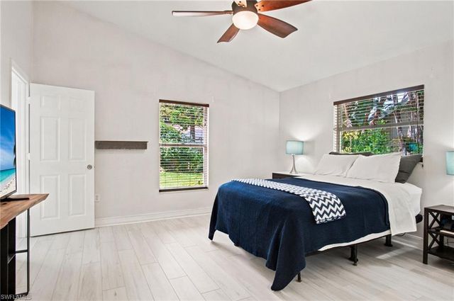 2667 River Reach DR, Naples, FL 34104