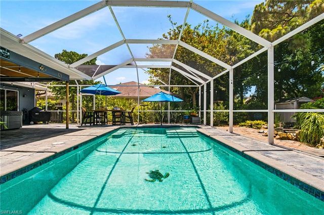 2667 River Reach DR, Naples, FL 34104