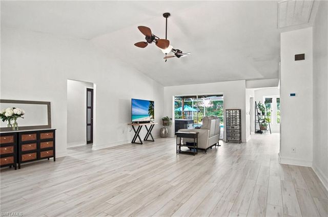 2667 River Reach DR, Naples, FL 34104