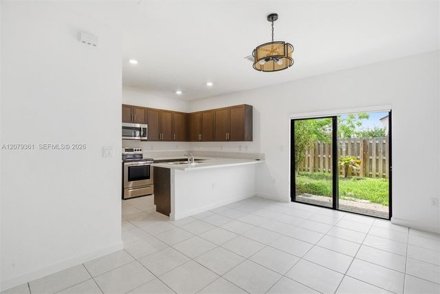 11833 SW 245th Terrace 11833, Homestead, FL 33032