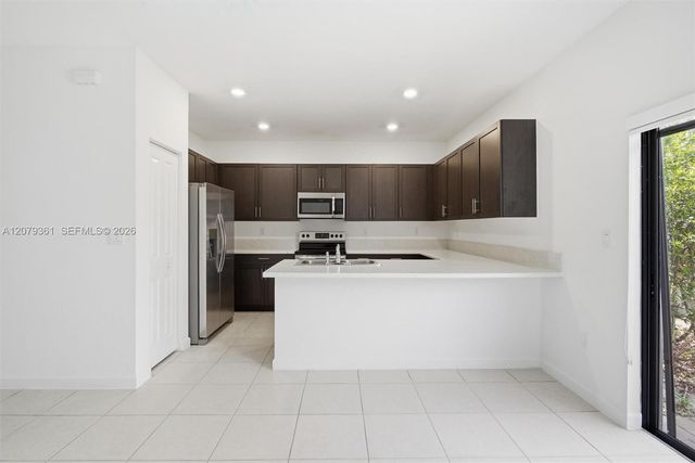 11833 SW 245th Terrace 11833, Homestead, FL 33032