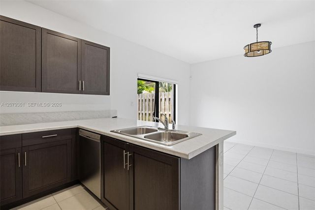 11833 SW 245th Terrace 11833, Homestead, FL 33032