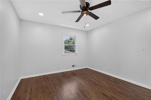 3737 N Walrond Avenue, Kansas City, MO 64117