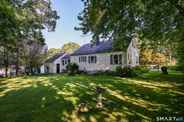 95 Lake Avenue, Trumbull, CT 06611