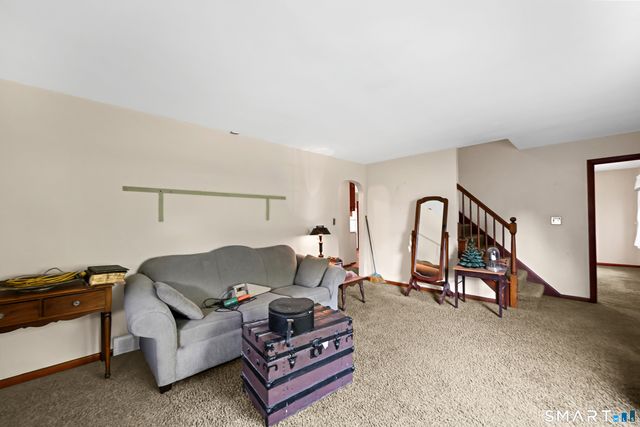 95 Lake Avenue, Trumbull, CT 06611