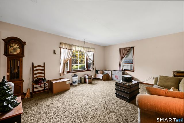 95 Lake Avenue, Trumbull, CT 06611