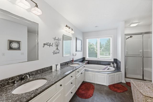 910 Calverton Court, Fort Wayne, IN 46825