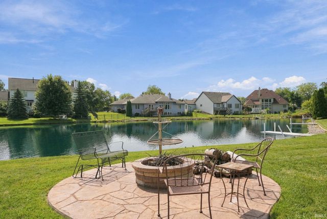 910 Calverton Court, Fort Wayne, IN 46825