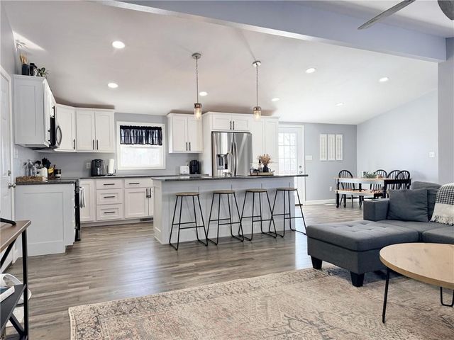 810 Town and Country Lane, Trenton, MO 64683