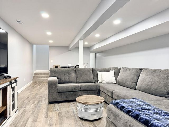 810 Town and Country Lane, Trenton, MO 64683