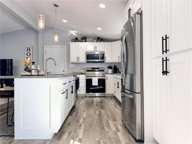 810 Town and Country Lane, Trenton, MO 64683